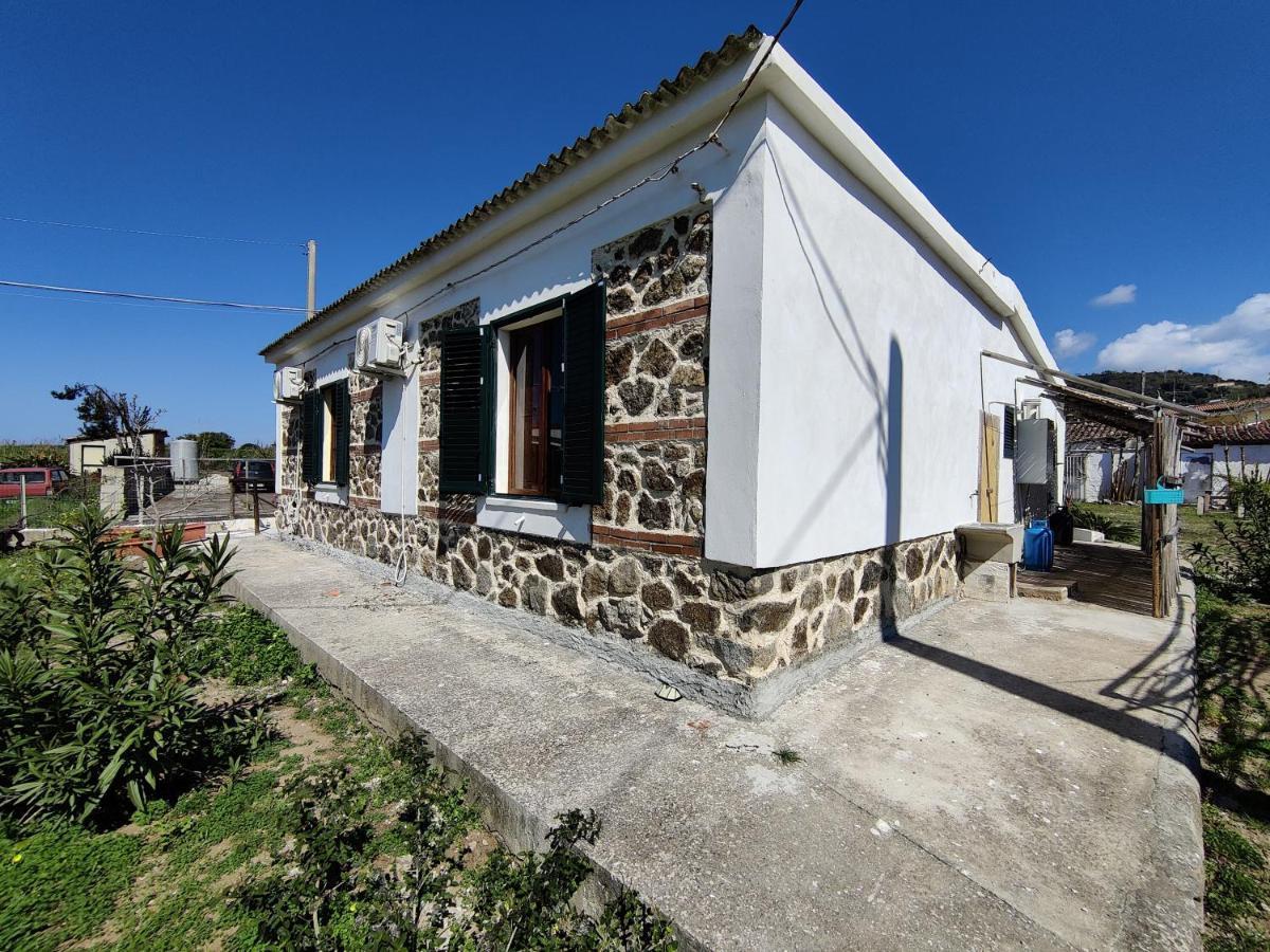 Casa Spezzara Villa Santa Domenica  Exterior photo